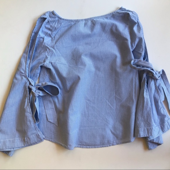 Nordstrom’s BP Bell Sleeve Blouse - Picture 4 of 5